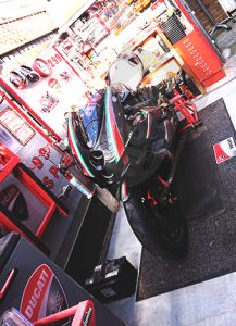 mono motorcycles & vehicle security complete the next phase for the Ducati 999