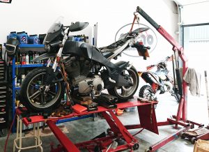 Our week started with Daniel dropping the engine out of the Buell Ulysses to access four sheered exhaust studs.