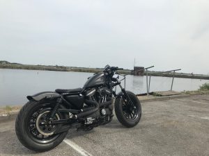 The story of the Harley Davidson 883 custom. 