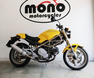 The mono motorcycles week began with the culmination of the Ducati Monster M600 recommission, with the Ducati flying through the MOT.