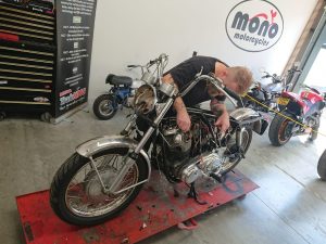 The customer booked in & it arrived with us last week (27.09.18)Well most of it did! The Norton had loosely been re-assembled & was missing the tank, seat, exhausts & the entire loom!