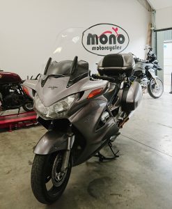 Mid week, we welcomed a Honda Pan European for new tyres & brake pads. Our new customer has also booked in for fork seals to replaced, towards the end of the month.