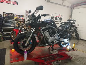 A Yamaha Fazer 1000 joined us on Wednesday for a full detail & winter protection, carb balance, wheel alignment & paint touch up.