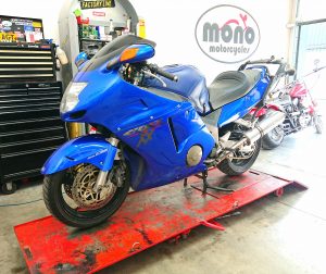 Once the workshop was 're-set', we set to work with a full valve clearance service on the immaculate Honda CBR1100 Super Blackbird. 